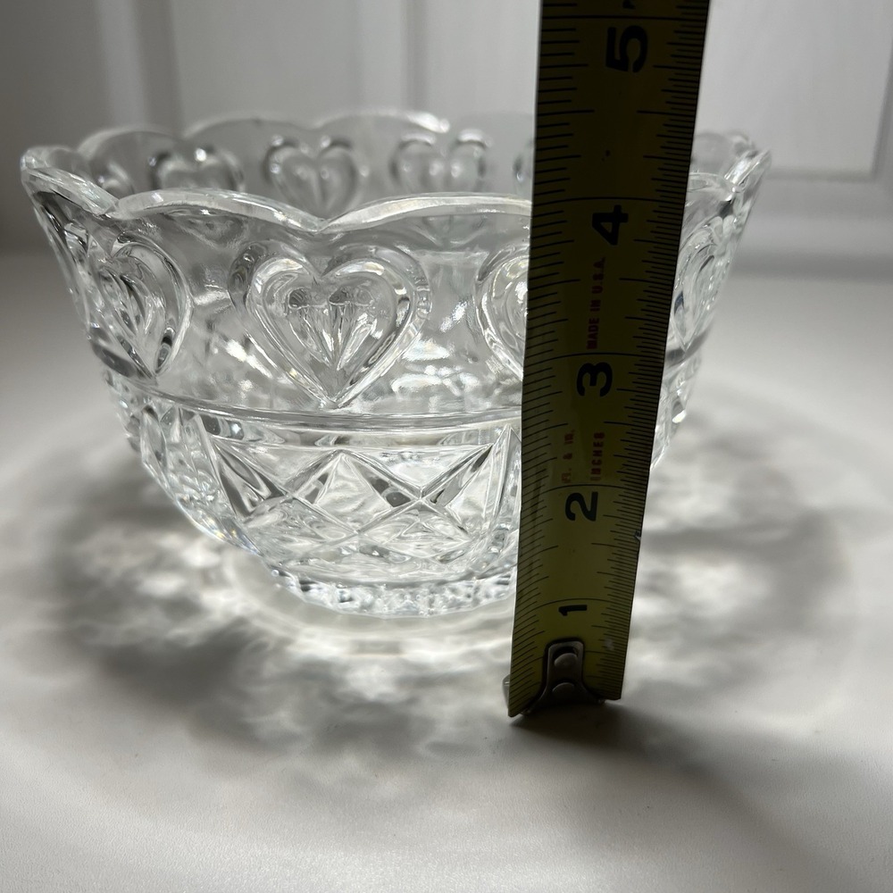 Vtg Fifth Avenue Crystal Footed Bowl Hearts Scalloped Edges - Picture 4 of 6